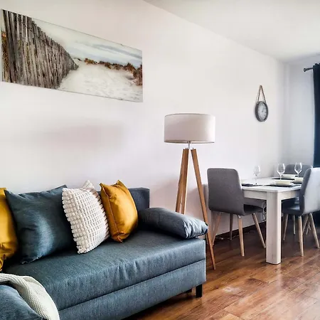 Apartament Close To Tauron Arena For 4 Guests Apartament *