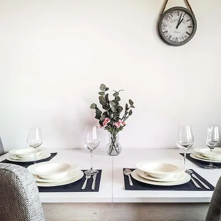 Apartament Apartament Close To Tauron Arena For 4 Guests *